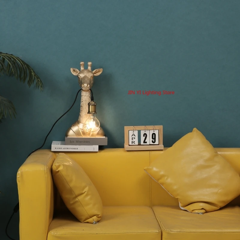 Golden Hot Sales Resin Giraffe - огляд і ціна Decor Lighting Sales